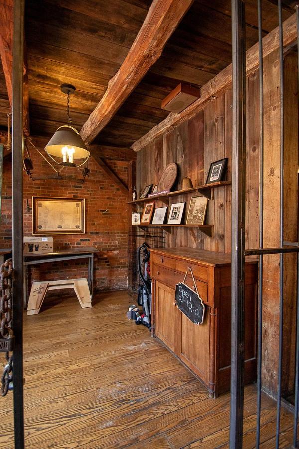 Country Squire Inn And Suites Coshocton Εξωτερικό φωτογραφία