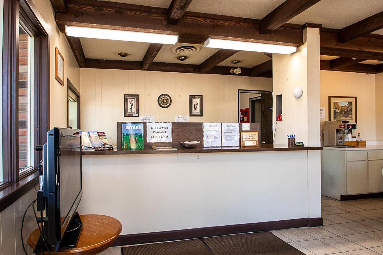 Country Squire Inn And Suites Coshocton Εξωτερικό φωτογραφία