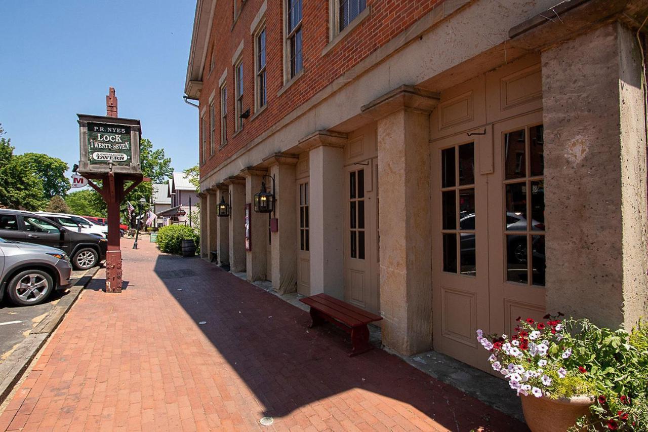 Country Squire Inn And Suites Coshocton Εξωτερικό φωτογραφία