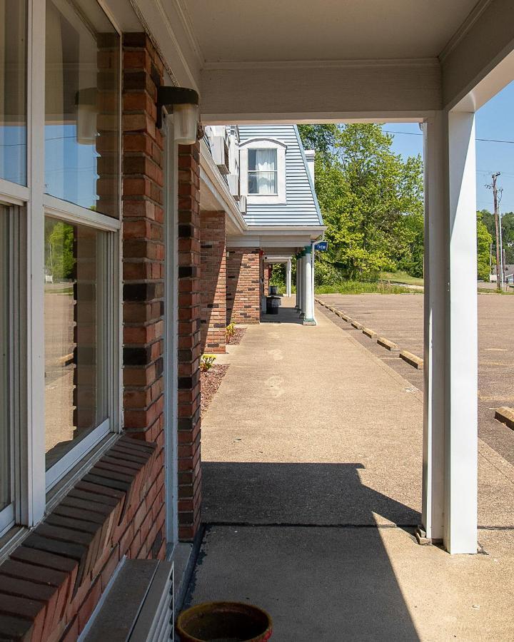 Country Squire Inn And Suites Coshocton Εξωτερικό φωτογραφία